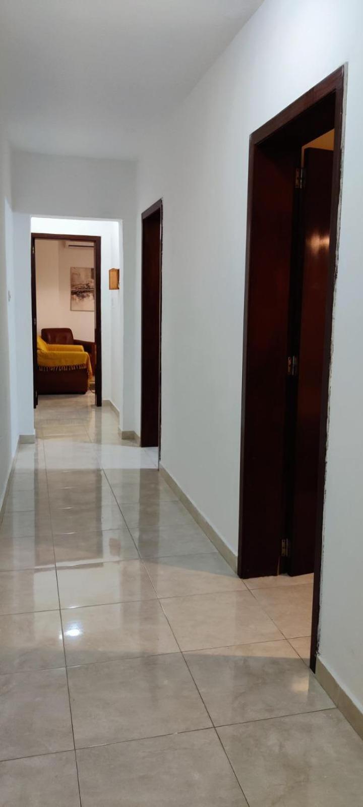 Amery R1 Sliema Esterno foto